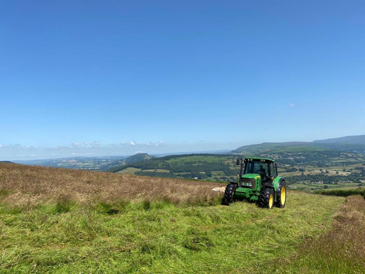 Pant Llwyd Farm Villa Llangynidr Eksteriør billede